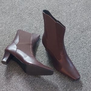 NWOB, David Tate Chocolate Brown Heeled Boots